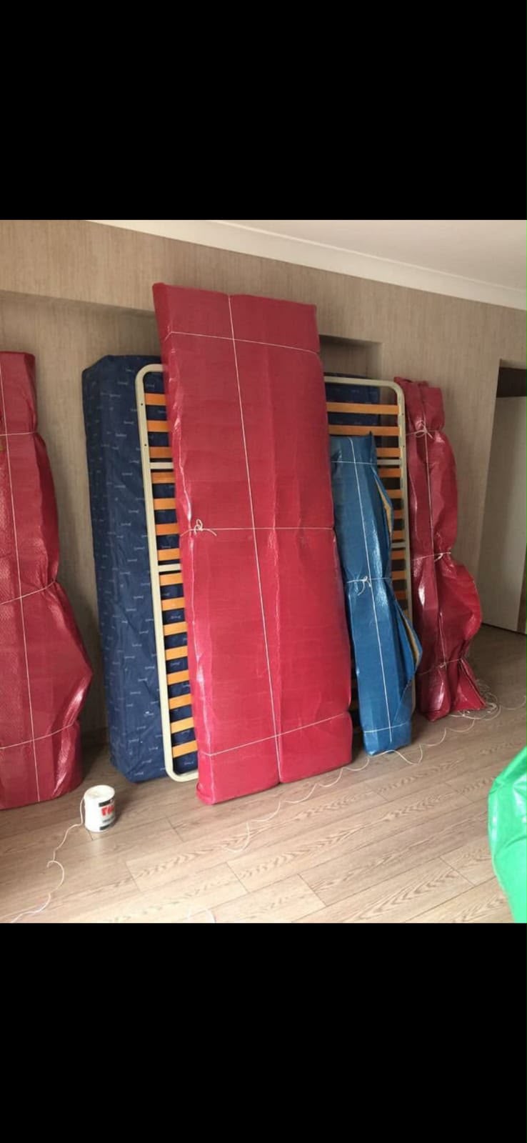 Paketlenen mobilyalar